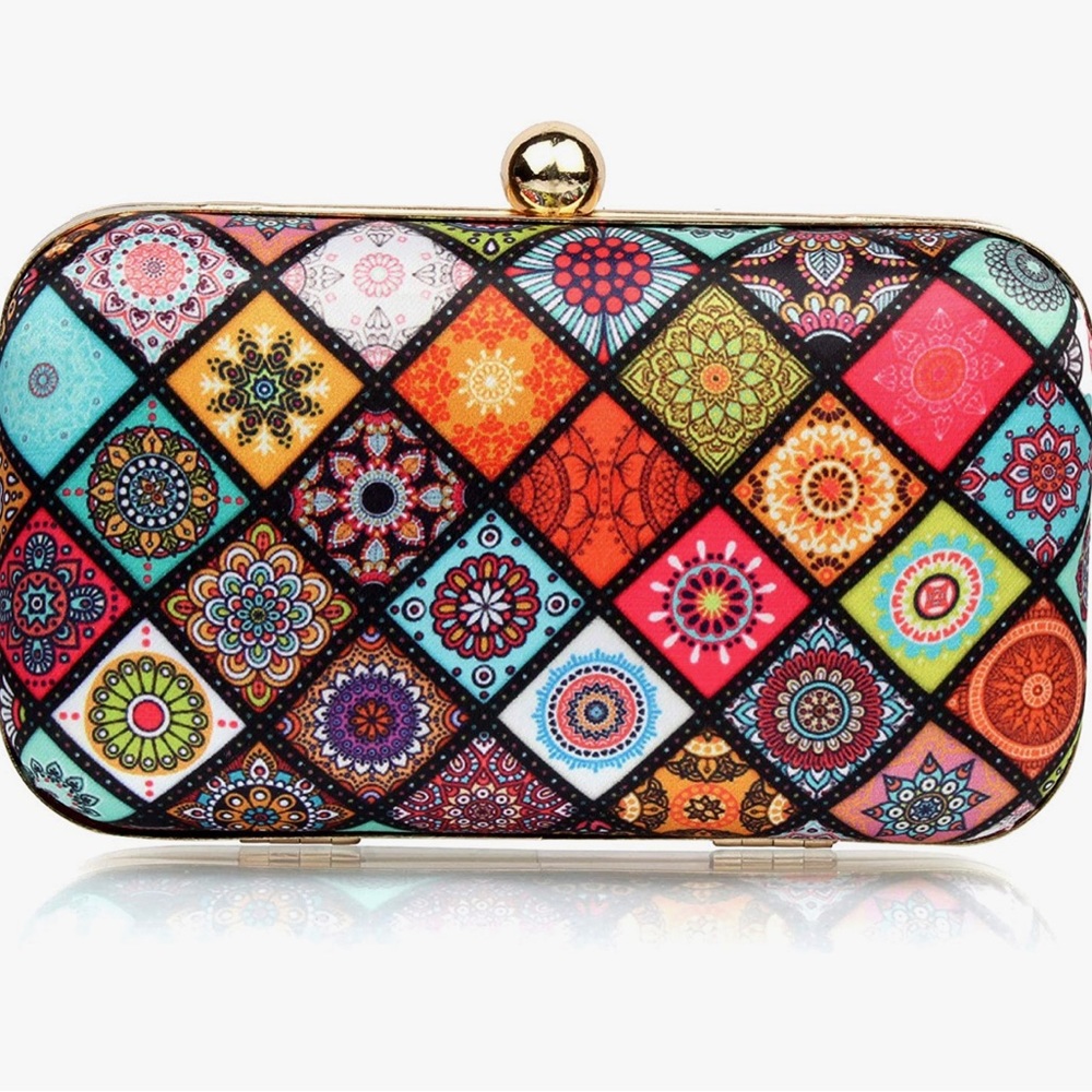 Women’s clutch